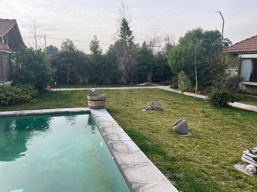 Espectacular Casa En Terreno 1200m2, Condominio En Maipú