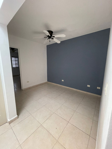 Casa En Fraccionamiento Privado, 3 Recámaras, 2.5 Baños, Doble Cochera, Vigilancia 24/7, Cocina De Cuarzo