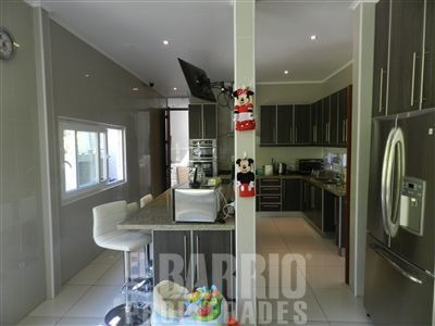 Imagen 21 de 30 de Casa En Venta De 5 Dormitorios En Colina