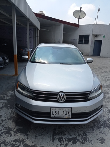 Imagen 4 de 11 de Volkswagen Jetta 2015 2.5 Sportline Qc Weltradio At