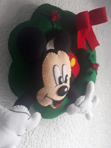 Par De Coronas Navideñas Para Decorar Las Puertas.
