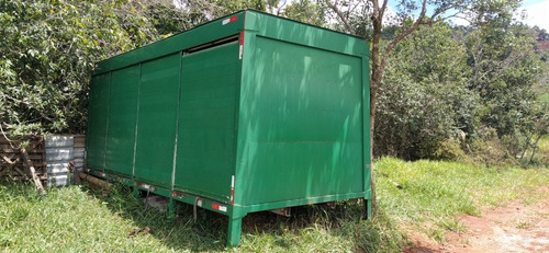 Imagem 2 de 5 de Bau De Transporte De Bebida Baia Caminhão 3/4