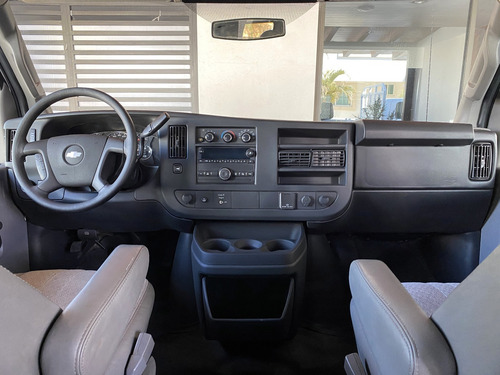 Chevrolet Express 6.0ls C 15 Pas At