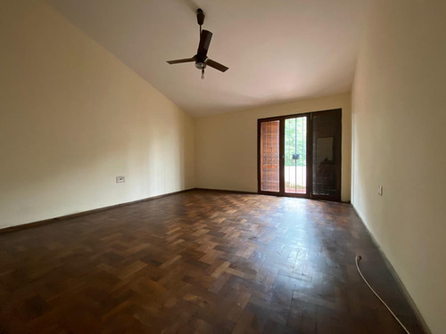 Venta Casa - 3 Dorm - Villa Cabrera - Apto Crédito Hipotecario -