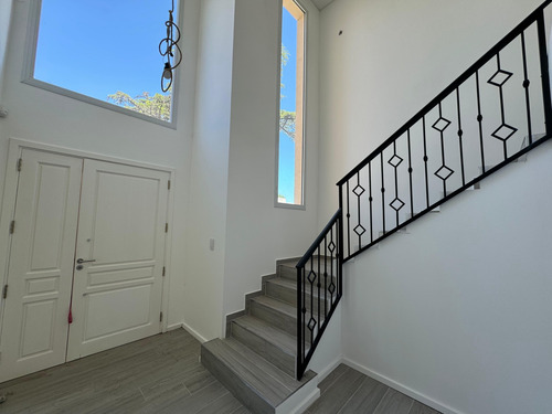 Venta Casa En B° La Morada