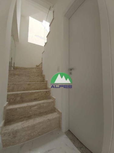 Triplex Amplo E Bem Localizado! - So1096