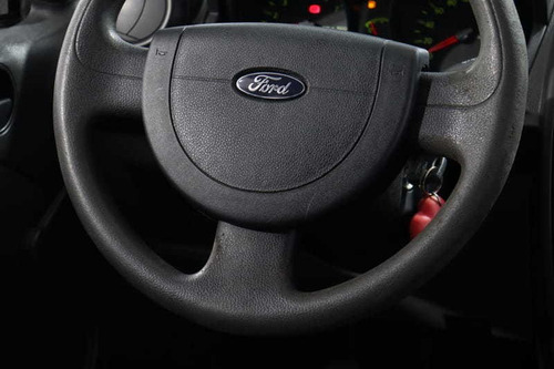 Ford Fiesta 1.0 8v Flex 5p