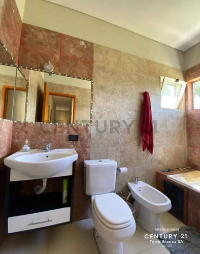 Alquiler Anual! Casa En Barrio Nayades - Pinamar