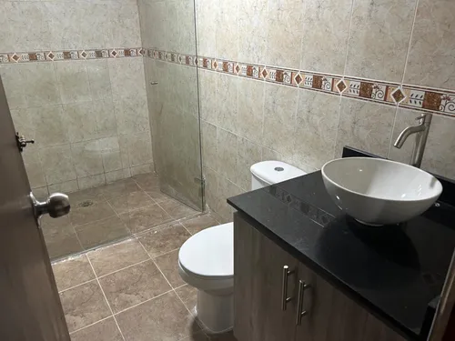 Casa En Arriendo En Robledo, La Pola. Cod A16552