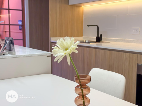 Casa 2 Dormitorios Remodelada, Quincho, Pileta, Patio - Corvalan 500 - Refineria - Rosario | Venta