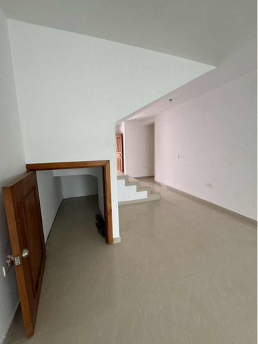 Town House De Esquina Jardín Adicional En Obra Blanca En Doral Park
