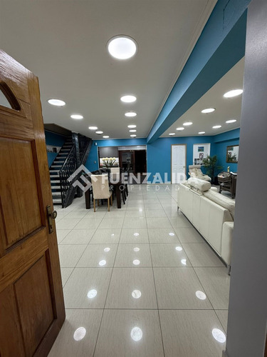 Espectacular Casa En Venta De 3 Dorm. En Lo Espejo