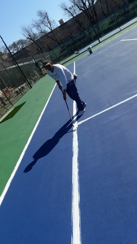 Imagen 1 de 5 de Construcción Y Reparación De Canchas De Tenis Y Superficies