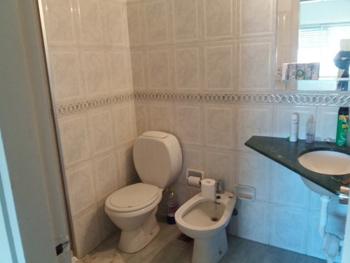Imagen 11 de 14 de Apartamento Con Renta 1 Dormitorio Al Frente Centro Ascensor .