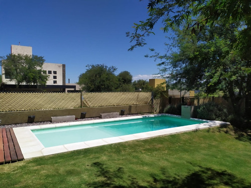 Imagen 4 de 19 de Se Vende Casa + Las Cañitas Barrio Privado + 3 Dormitorios