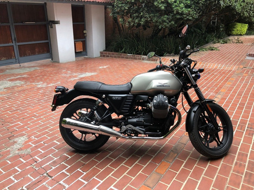 Imagen 3 de 8 de Moto Guzzi V7ii 2016
