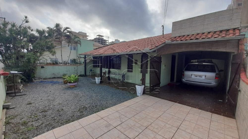 Imagem 4 de 10 de Casas - Ref: V618
