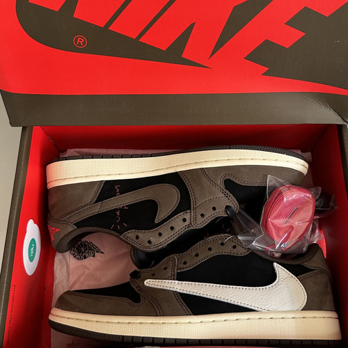 Tenis Air Jordan 1 Low Travis Scott Mocha 39 (Usado)