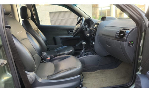 Fiat Strada 1.8 MPI ADVENTURE CE 16V FLEX 2P MANUAL