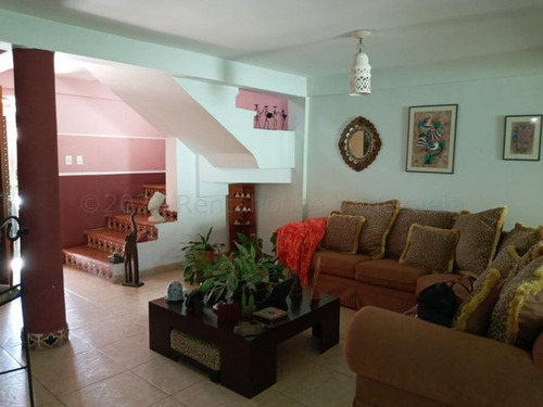 Imagen 5 de 30 de Townhouse En Venta Amplio Comodo Con Patio Interno Ubicado En Zona De Gran Revalorización Y Espacios Para El Esparcimiento Familiar Tazajal Naguanagua