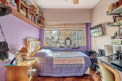 Venta Casa 5 Ambientes Impecable Triplex Garage Caballito