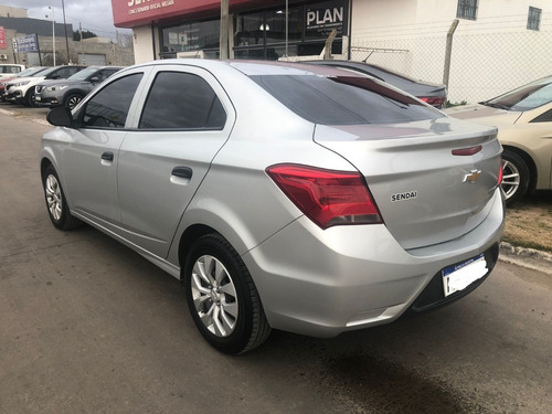 Imagen 17 de 25 de Chevrolet Prisma Lt