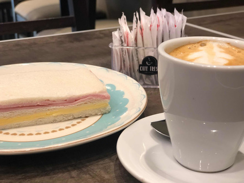 Imagen 10 de 15 de Cafetería - Restaurante, Comidas, Delivery, Ubicado En Ciudad De Mendoza, Vende Fondo De Comercio