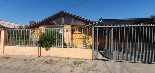 Casa Amplia, 3 Dormitorios, 2 Baños, Living Comedor, Cocina