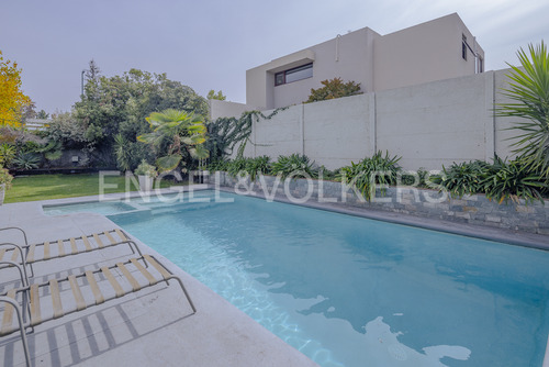 Mediterránea En Condominio En Los Trapenses