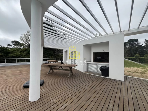 Oportunidad Apartamento En Venta Primera Linea De La Mansa 2 Dormitorios Isabel Pinares Punta Del Este Con Parrillero Y Garaje