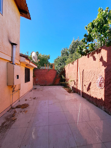 Se Vende Casa En Barrio Santa María De Maipú (80109)