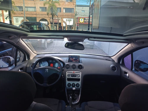 Imagen 11 de 15 de Peugeot 308 Allure Techo Nav