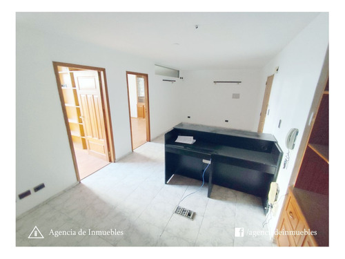 Vende: Oficina Con 2 Privados / Zona Cañada