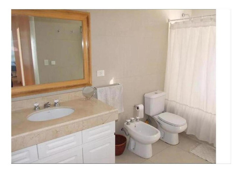 Excelente Casa En Venta En San Carlos C.c.