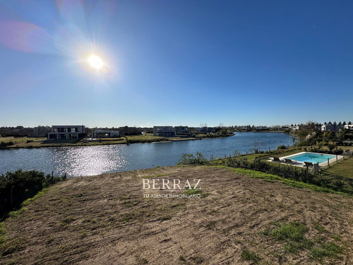 Casa Venta 5 Ambientes A La Laguna En Barrio San Matías Area 5 Escobar Lote De 974,75 M2