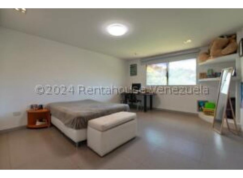 #24-29143 Increíble Casa Ubicada En Alto Hatillo