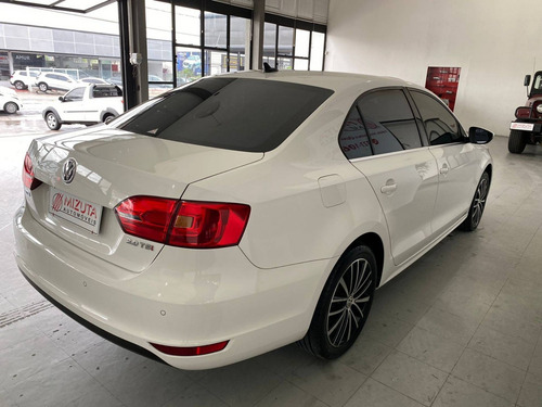 Imagem 6 de 10 de Volkswagen Jetta 2.0 Tsi Highline 211cv Gasolina 4p