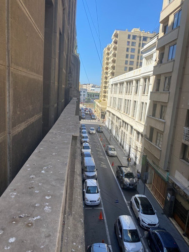 Imagen 13 de 15 de Oficina Amplia Pleno Centro Valparaiso