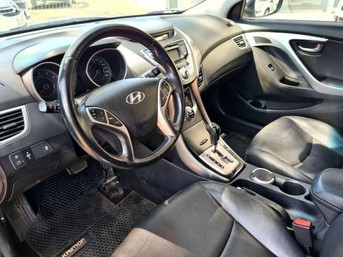 Hyundai Elantra 1.8 Gls At. 2013 68.000km Tomo Usado Fcio.