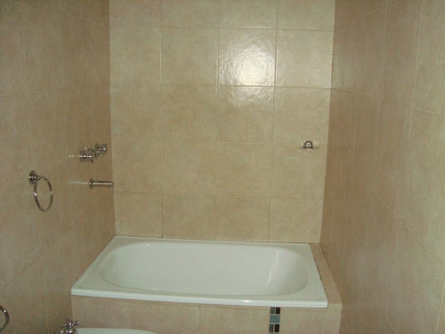 Imagen 6 de 10 de Departamento En Venta En Quilmes Oeste Centro