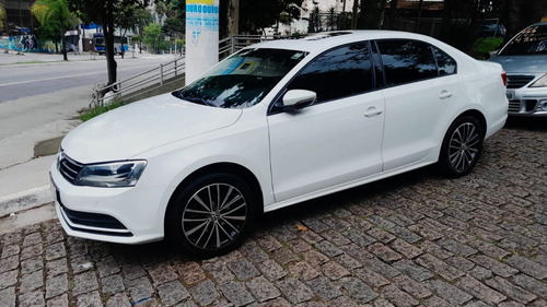 Volkswagen Jetta 2.0 Comfortline Flex Aut 4p