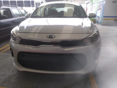 Imagen 2 de 6 de Kia Rio Sedan 2018