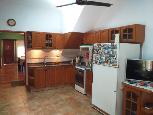 Venta De Chalet 4 Ambientes