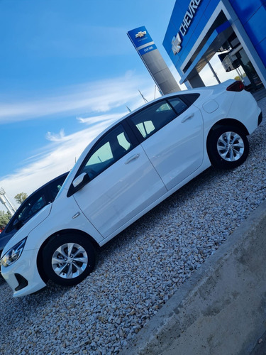 Imagen 1 de 22 de Chevrolet Onix Plus 1.2 Lt Tech Entrega Ya Gp