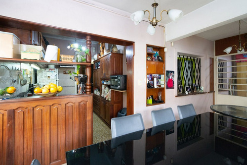 Venta Casa C/ Pileta, Jardin En Lomas Del Mirador