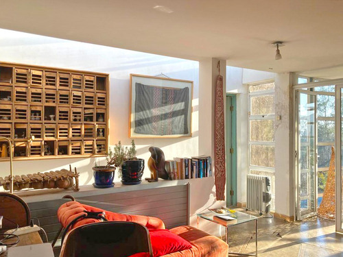 Casa De 4 Dormitorios Con Increíble Vista A Santiago