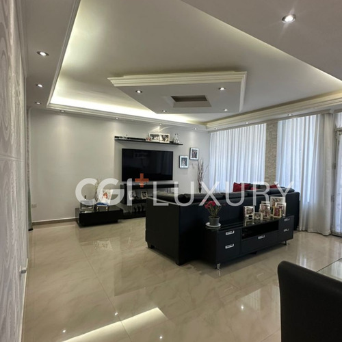 Cgi+ Luxury Lecheria Vende Hermosa Casa En La Ur. Las Villas