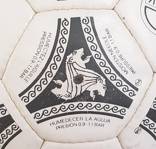 Balón adidas Etrusco Omb Italia 1990