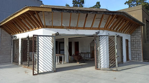 Terreno En Venta - 210mts2 - Ostende