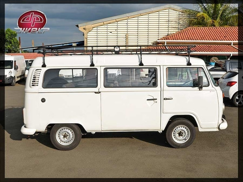 Volkswagen Kombi 1.4 9l Std